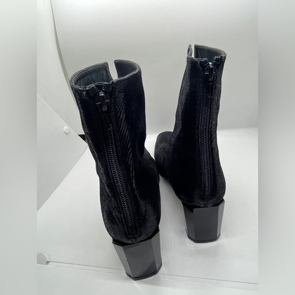 Stuart Weitzman Womens Boot Size 8 Black Leather Squared Toe Kitten Heel 90s Y2K - Picture 5 of 16